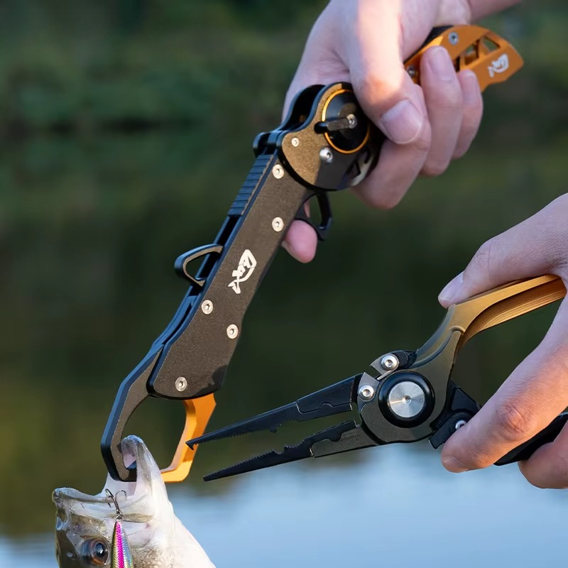 Składane szczypce wędkarskie z – Fishing Line Cutter recenzja i cena